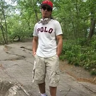 Luis V.