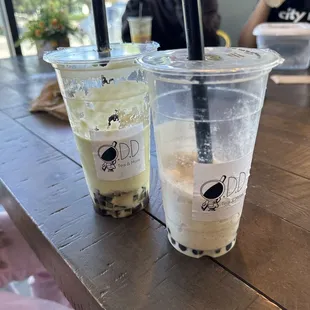 Avocado smoothie with coffee jelly and coconut coffee Latte with boba