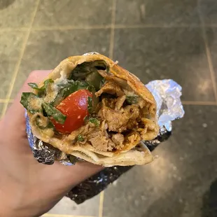 Best Shawarma I had in North America and I loved in Middle East community! Something is magical about the sauce.