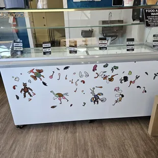 Magnet art fun for the kids while you order!