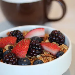 Yogurt &amp; Granola Parfait