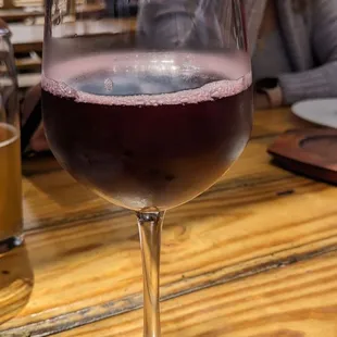 Hopped blueberry wine