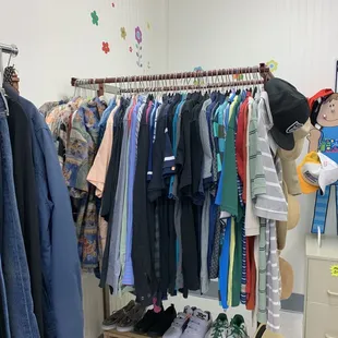 Men's polo shirts, t-shirts &amp; Aloha Shirts. Found some Aloha Shirts for $4!