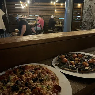 Trying oddwood pizza