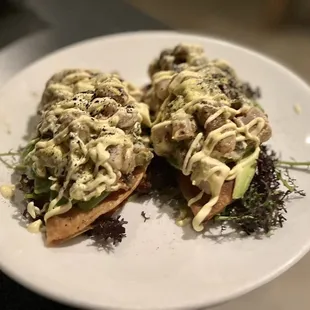 Tacos dorados con Ceviche