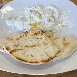 Tzatziki and pita