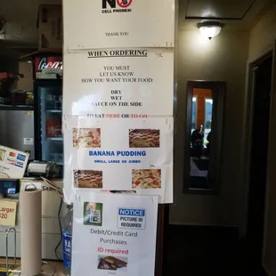 ows a sign in a restaurant