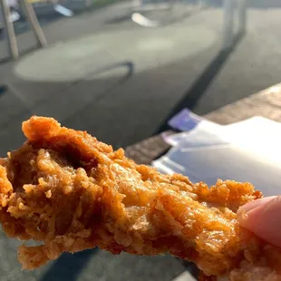 Up close with that wing. Crackly.