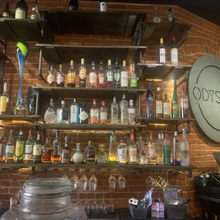 Full bar with all the good fancy cocktail options