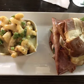 White Cheddar Mac 'n Cheese