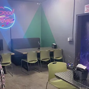 Dining area for food. Space is cozy and clean :)