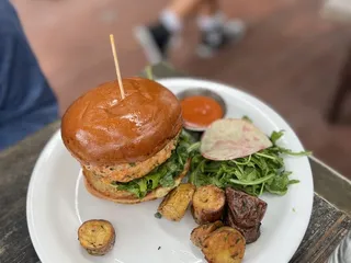 Malibu Farm Lido