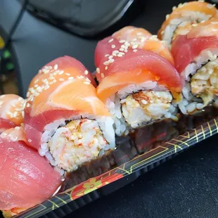 $14.50 Mars special roll (crawfish topped with salmon and tuna)