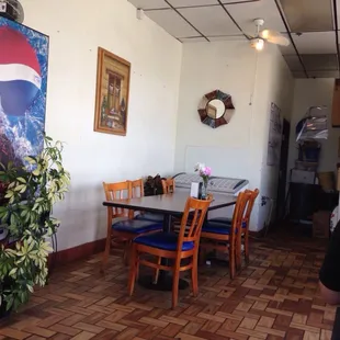 Party of six dining table.