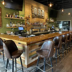 sushi and sashimi, interior