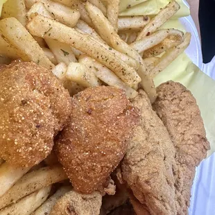 Lunch special + hush puppies 6 piece