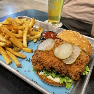 Fried chicken sandwich