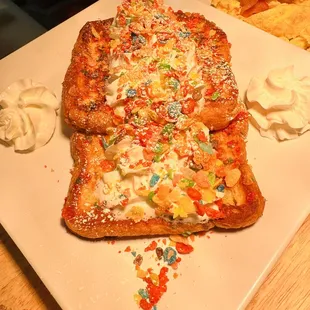 Fruity Pebble&apos;s French Toast