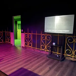 Lobby area for game briefing