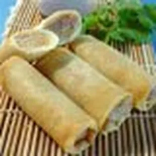 Cashew springrolls - specialty foods. Tapas, imported cheeses and olive oil, etc.