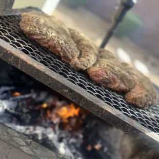 Tri-tip cooking it up