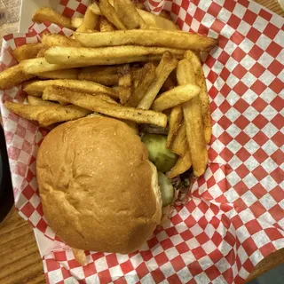 Pork Sandwich w/ Chips