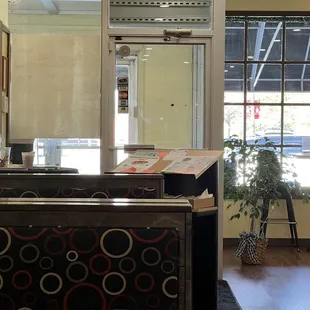 Off The Rails front entrance