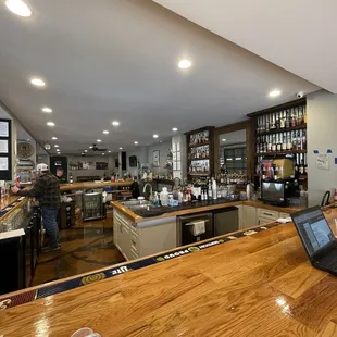 Off the Rails Tasting Room and Wine Depot
