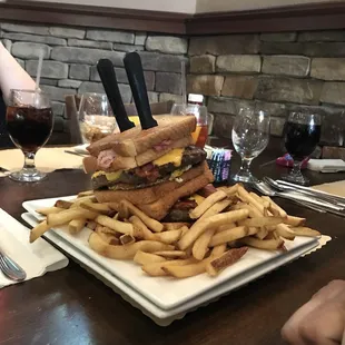 So that's the Supersize Burger...five pounds total worth of food...no, I did not order this.