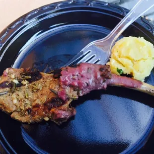 Lamb lollipop with garlic mash potatoes