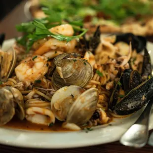 a plate of clams