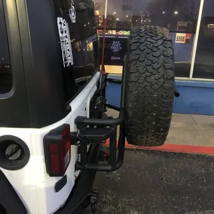 Swing out tire carrier install