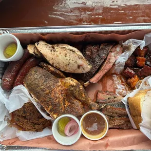 sampler platter, all meats ( as far as I know)and sides(not shown). Everything was really good, especially the brisket. Best in BR, IMO.