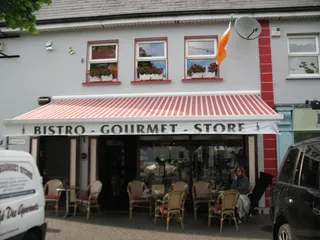 Evie with Premiere Travel Services