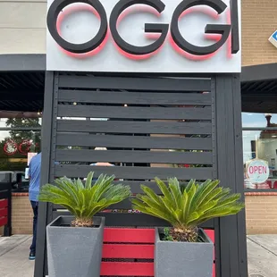 tacos, outside