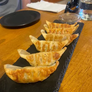 Gyoza (6)
