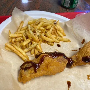 Chicken wings were so-so. Kids ate it as you see, but that is a bbq wing, with that pitiful splash of sauce.