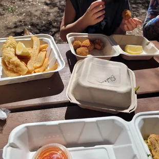 Fish and chip, fried mushrooms with crab meat