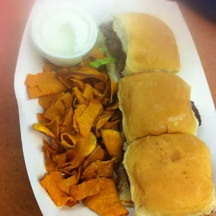 Sliders and sweet potato chips with garlic dip!