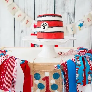 Smash cake for a photo shoot