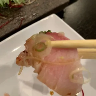 T7. Sashimi Combo
