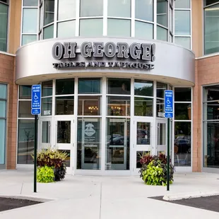 24 craft brews on draft, fire roasted pizza, salads &amp; more. Located in University Mall, Fairfax, VA.