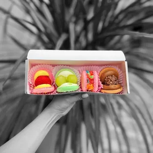 fatcaroons | ig: eats.w.eva