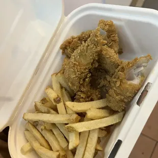 Chicken tenders with sweet chili on the side