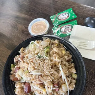 Pork fried rice with extra vegetables, yummmmmmm!