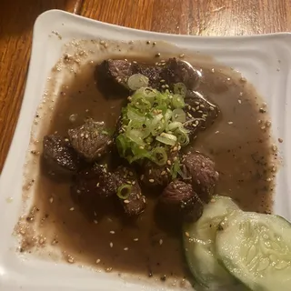Saikoro Steak