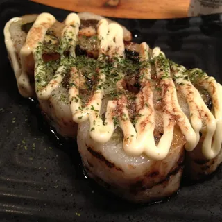 Yaki unagi sushi roll