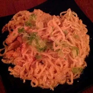 Salmon Cream Yakisoba