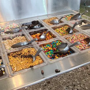 Toppings for froyo