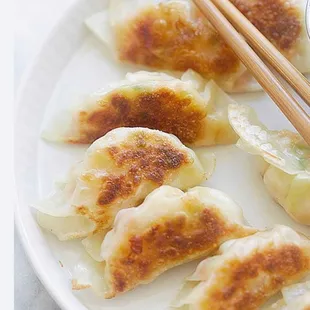Pot sticker~ pan fry